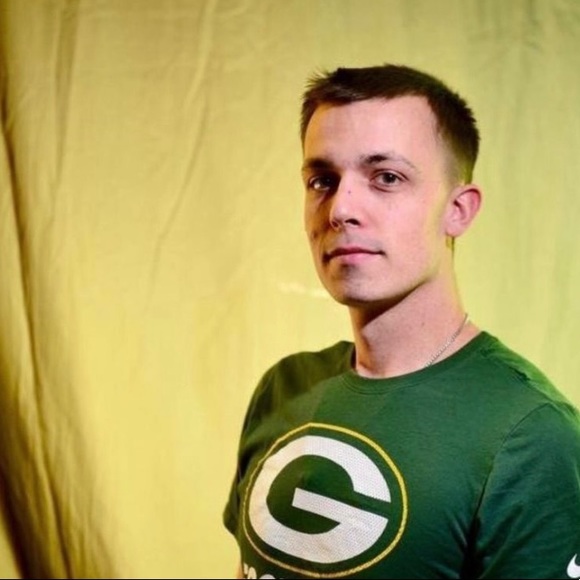 Meet your Posher, Brett - Picture 1 of 1